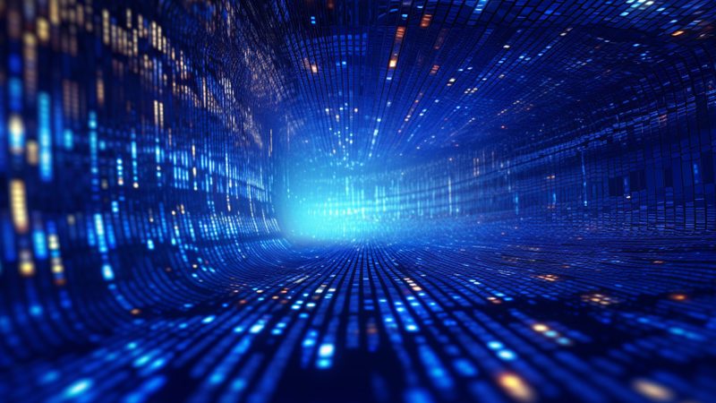 云原生架构实战教程对于初学者来说是适用的，原因如下：